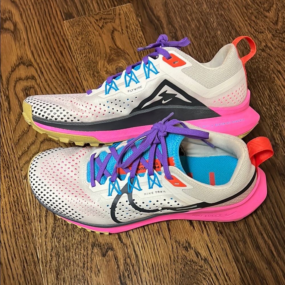 Nike Pink and Purple Athletic Shoes with Cushioned Midsole